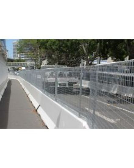 Picture of Upright Anti-Gawk Panels For Concrete Barriers