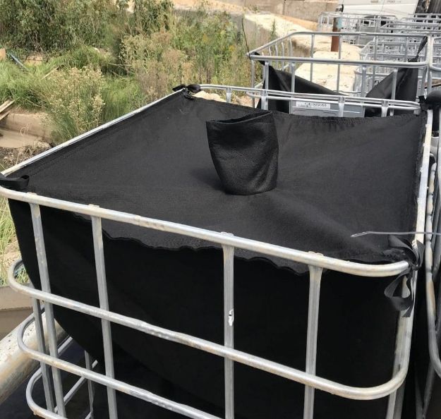 Picture of Chatoyer Dewatering Cube, 0.89L neck on top